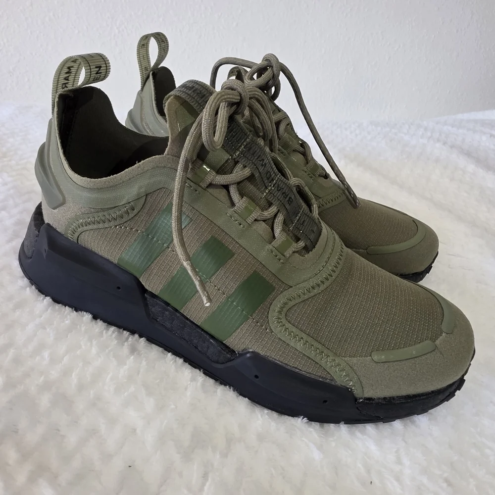 ADIDAS NMD V3 J BOYS - Picture 1 of 14